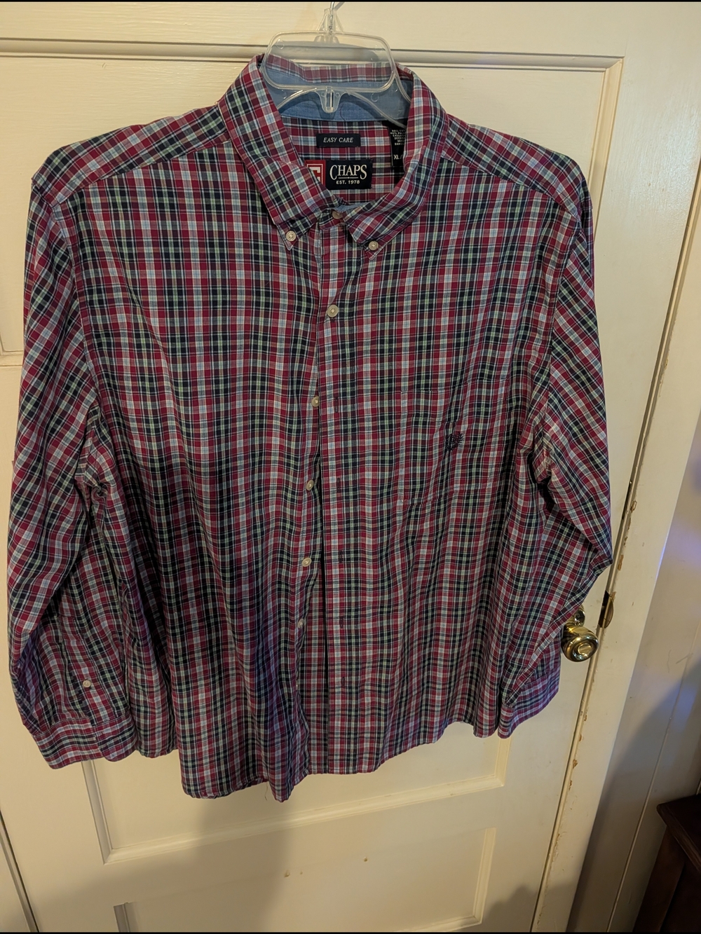 Chaps Men's Red, Blue & White Plaid Button-Down Shirt